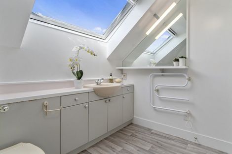 Photo of property in 76a Harbour Drive, Otumoetai, Tauranga, 3110