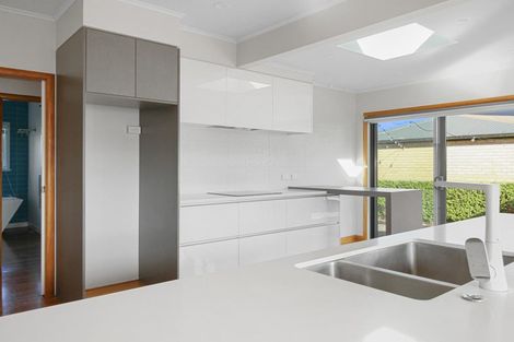 Photo of property in 18 Bolmuir Road, Forest Lake, Hamilton, 3200