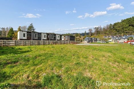 Photo of property in 32 Raukawa Street, Stokes Valley, Lower Hutt, 5019