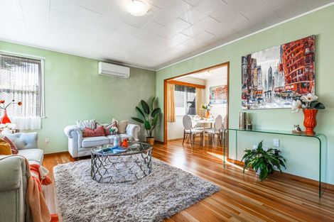 Photo of property in 18 Paewai Road, Glen Eden, Auckland, 0602