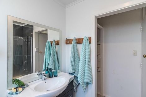 Photo of property in 4 Gavin Road, Raumati Beach, Paraparaumu, 5032