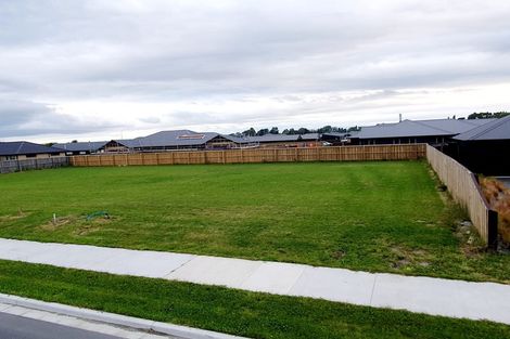 Photo of property in 5 Mccahon Drive, Rangiora, 7400