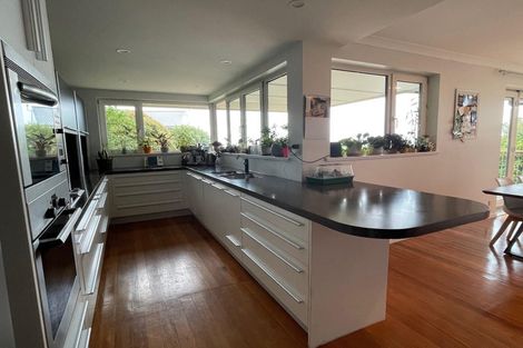 Photo of property in 124 Major Hornbrook Road, Mount Pleasant, Christchurch, 8081