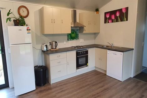 Photo of property in 5 Meehan Place, Makikihi, Timaru, 7971