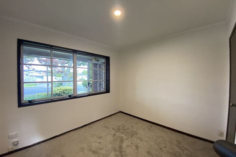 Photo of property in 1/80 Sunderlands Road, Bucklands Beach, Auckland, 2012