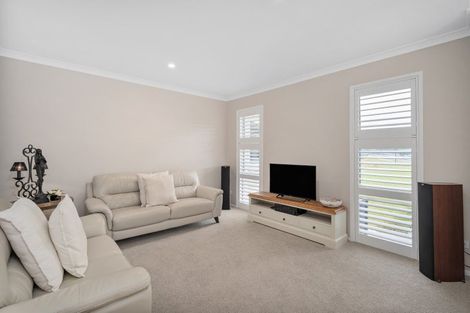 Photo of property in 5 Onerere Drive, Whitianga, 3510