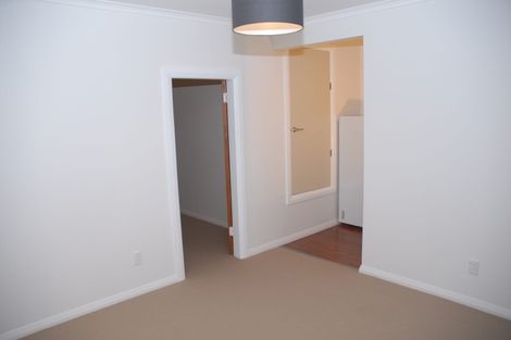 Photo of property in 28 Whaui Street, Vogeltown, Wellington, 6021