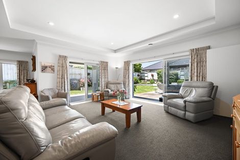 Photo of property in 16 Longbow Terrace, Flagstaff, Hamilton, 3210