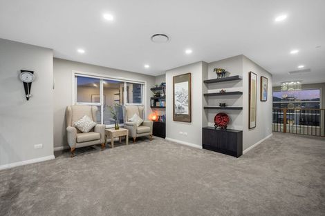 Photo of property in 6 Taraire Place, Orewa, 0931