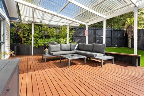 Photo of property in 230d Sturges Road, Henderson, Auckland, 0612
