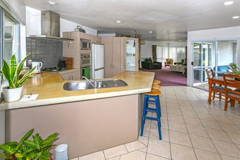Photo of property in 13 Willow Grove, Tairua, 3508