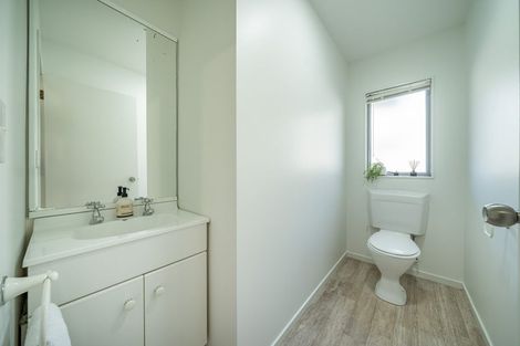 Photo of property in 12 Lanyon Place, Whitby, Porirua, 5024