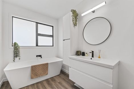 Photo of property in 66 Warwick Road, Stratford, 4332