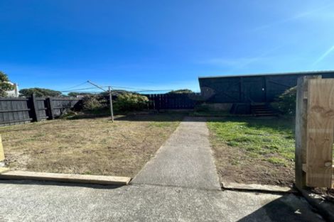 Photo of property in 112 Akaroa Drive, Maupuia, Wellington, 6022