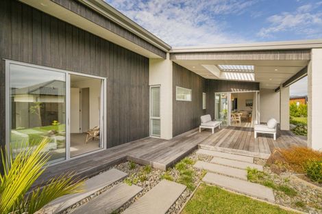 Photo of property in 7 Awatea Drive, Whitianga, 3510