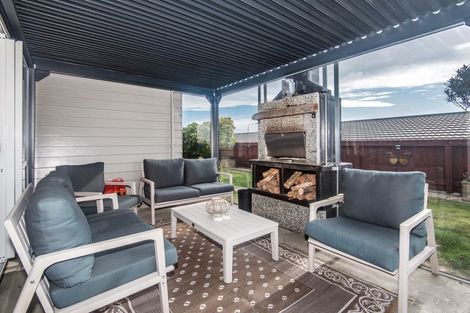 Photo of property in 11 Gennaker Lane, Whitby, Porirua, 5024