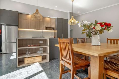 Photo of property in 75 Swayne Road, Cambridge, 3434