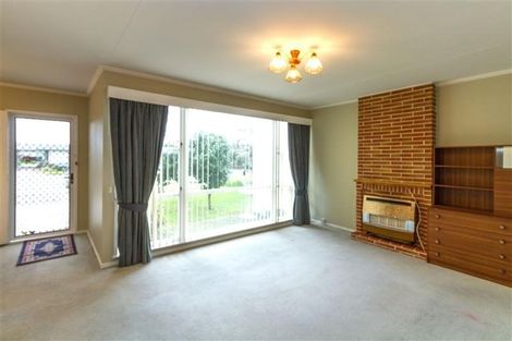 Photo of property in 6a Hollows Crescent, Takaro, Palmerston North, 4412