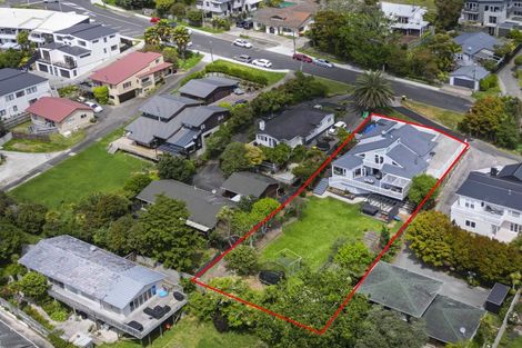 Photo of property in 21 Hebron Road, Waiake, Auckland, 0630