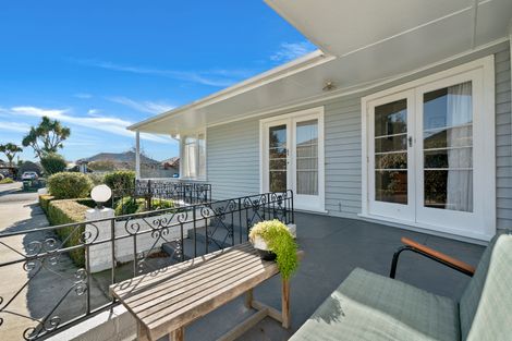 Photo of property in 28 Evesham Crescent, Spreydon, Christchurch, 8024