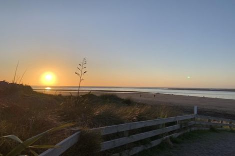 Photo of property in 38 Government Road, Raglan, 3225