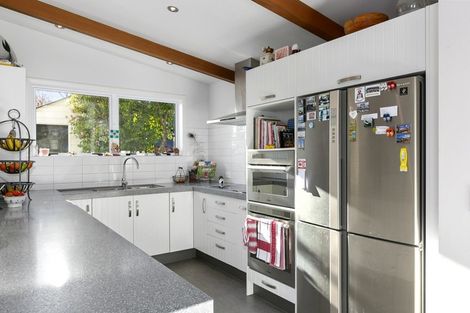 Photo of property in 18 Howard Street, Macandrew Bay, Dunedin, 9014