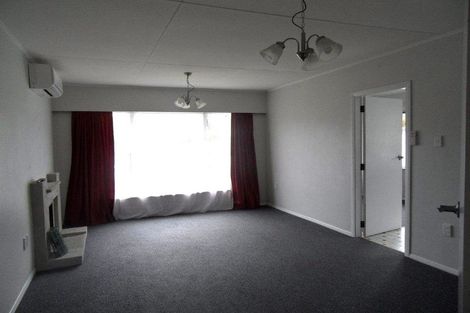 Photo of property in 5 Bythell Street, Wainuiomata, Lower Hutt, 5014