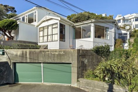 Photo of property in 22 Lindum Terrace, Roseneath, Wellington, 6011