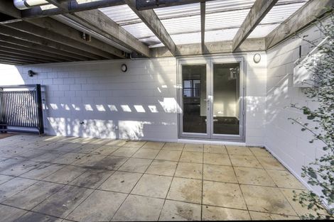 Photo of property in 5/290 Barbadoes Street, Christchurch Central, Christchurch, 8011