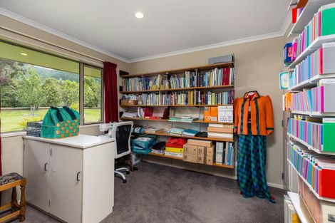 Photo of property in 151 Garlands Road, Waimate, 7979