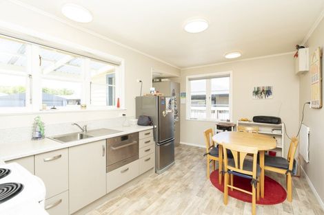 Photo of property in 83 Montgomery Crescent, Bader, Hamilton, 3206