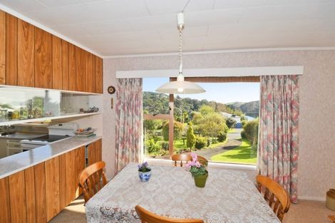 Photo of property in 18 Harbour View Road, Leigh, 0985