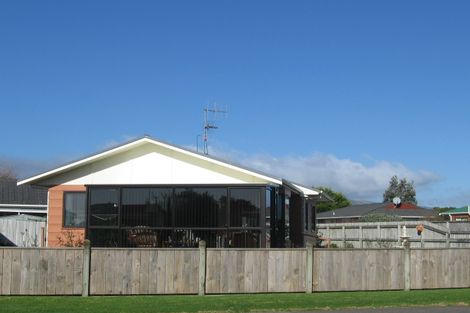 Photo of property in 14 Te Kupe Road, Paraparaumu Beach, Paraparaumu, 5032