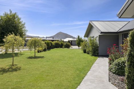 Photo of property in 7 Wren Street, Albert Town, Wanaka, 9305