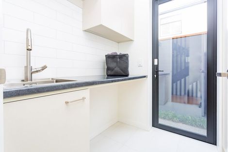 Photo of property in 80c Clyde Road, Ilam, Christchurch, 8041