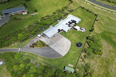 Photo of property in 19 Lacebark Drive, Kinloch, Taupo, 3377