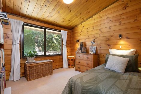 Photo of property in 90 Resolution Road, Welcome Bay, Tauranga, 3112