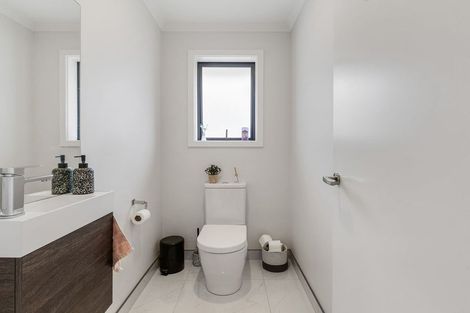 Photo of property in 14 Murray Ward Drive, Te Kauwhata, 3710