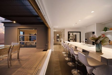 Photo of property in 6 Lordens Place, Fernhill, Queenstown, 9300