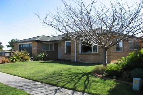 Photo of property in 27 Hadleigh Court, Paraparaumu, 5032