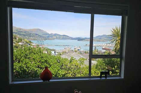 Photo of property in 1/94 Oxford Street, Lyttelton, 8082