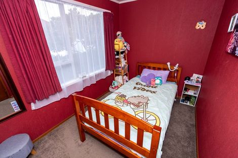 Photo of property in 21 Lisa Rise, Half Moon Bay, Auckland, 2012