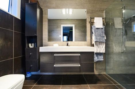 Photo of property in 17 Patea Place, Terrace End, Palmerston North, 4410