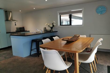 Photo of property in 63 Savage Crescent, West End, Palmerston North, 4412