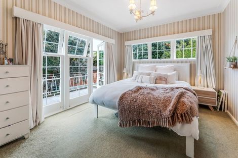 Photo of property in 110 Mellons Bay Road, Mellons Bay, Auckland, 2014