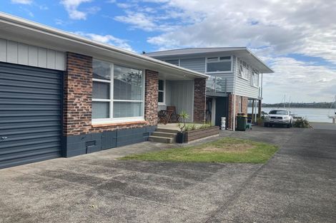 Photo of property in 2/12 The Parade, Bucklands Beach, Auckland, 2012