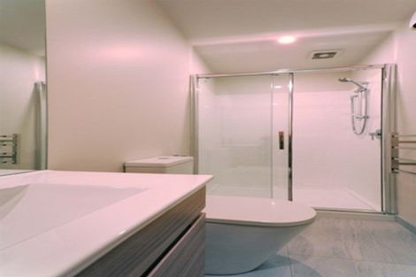 Photo of property in 2/290 Hereford Street, Christchurch Central, Christchurch, 8011