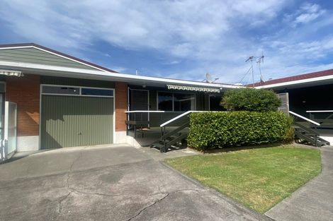 Photo of property in 2/11 Mchardy Street, Havelock North, 4130