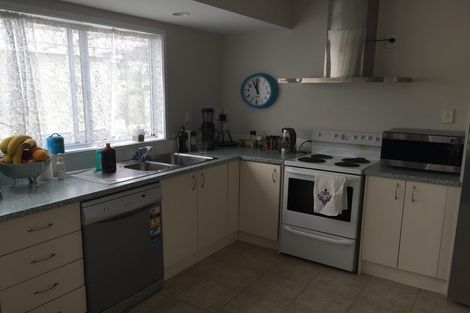 Photo of property in 1/172 Fisher Parade, Farm Cove, Auckland, 2012