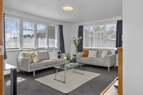 Photo of property in 9 Hampshire Street, Cannons Creek, Porirua, 5024